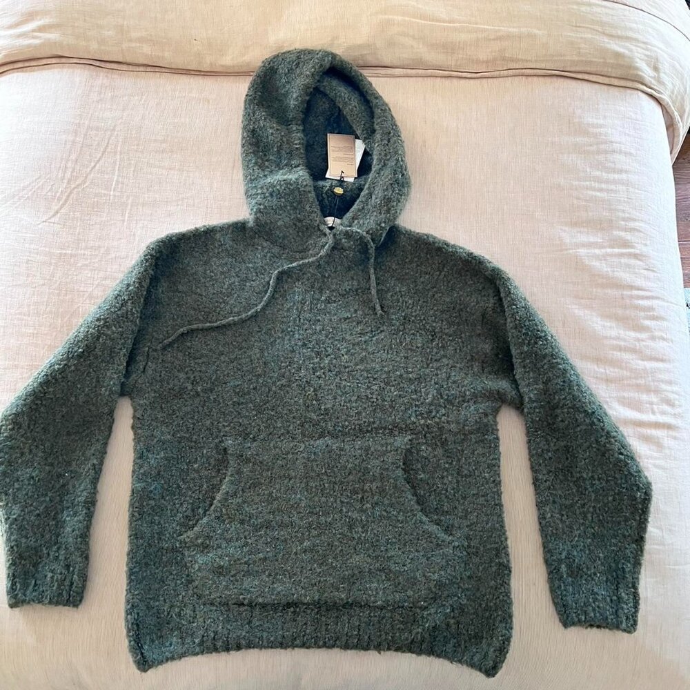 FrizmWORKS Wave Boucle Knit Hoodie